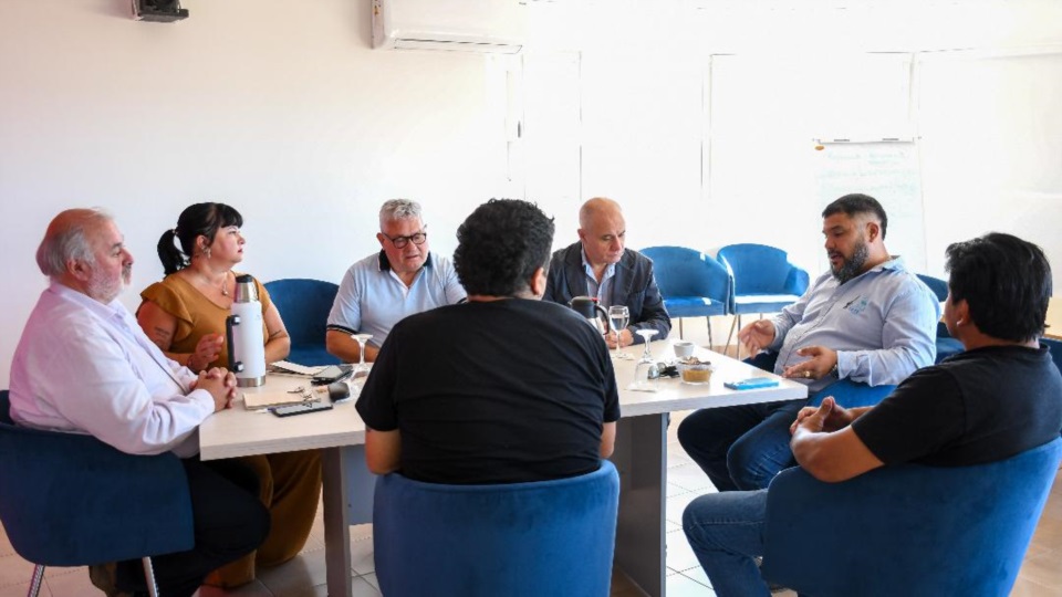 Mesa de trabajo entre Comodoro Conocimiento y la CGT.