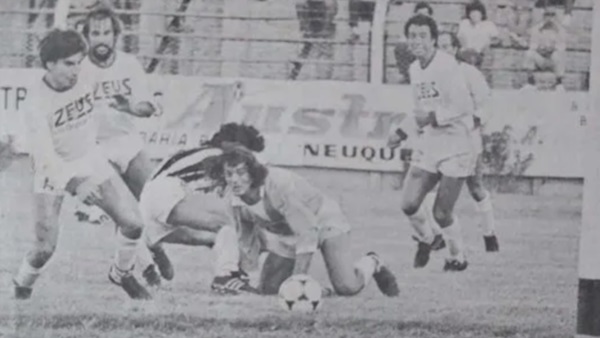 Cipolletti y Huracán. Llesona y Giordanella en el "Carminatti".