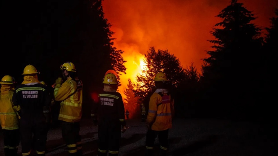 Incendio en El Bolsón. Foto: Marcelo Martínez.