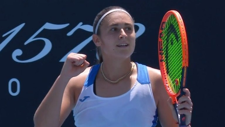 Primera gran alegría del año para el tenis femenino argentino: Julia Riera ganó 3 partidazos y, por ocasión inicial en su carrera, jugará el main draw del Australian Open. 