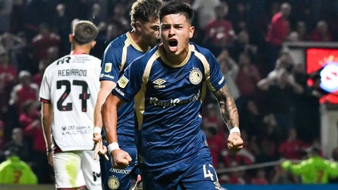  Argentinos Juniors profundizó la crisis futbolística de Newell's al derrotarlo por 3-1.