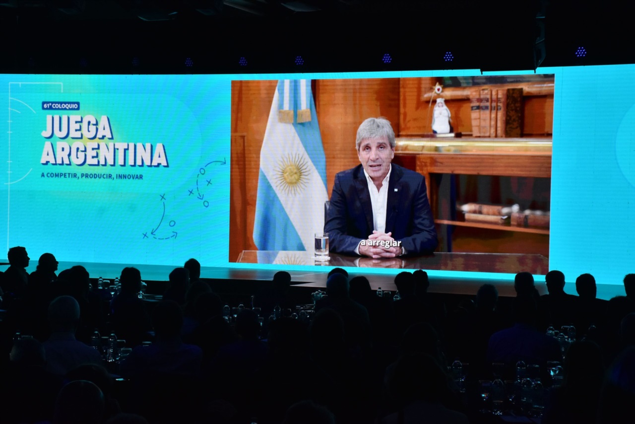 Caputo, a través de un video, prometió en IDEA más "reformas estructurales".