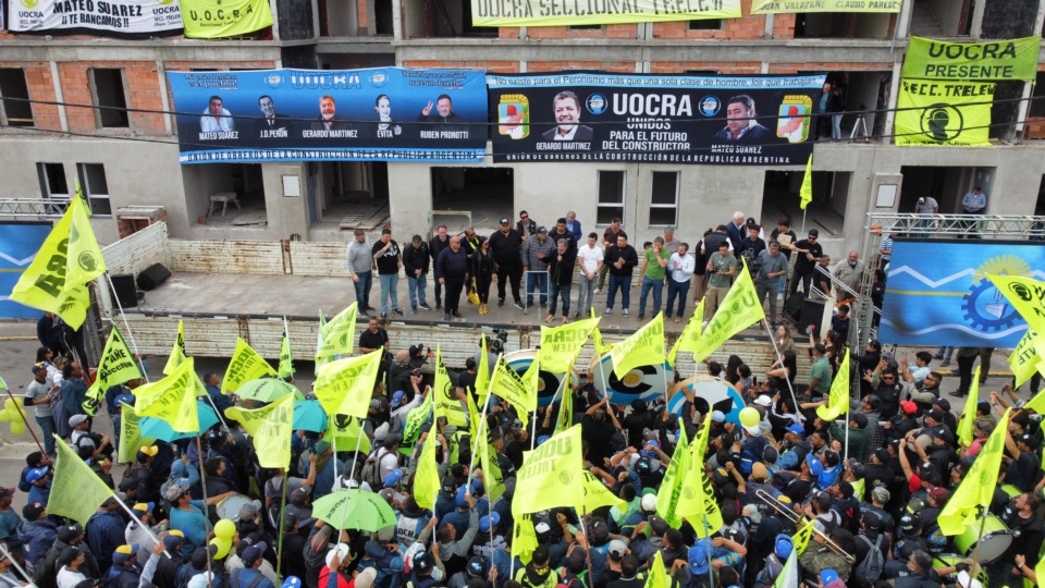 Torres, junto a la UOCRA anunció el reinicio de casas del Pro.Cre.ar