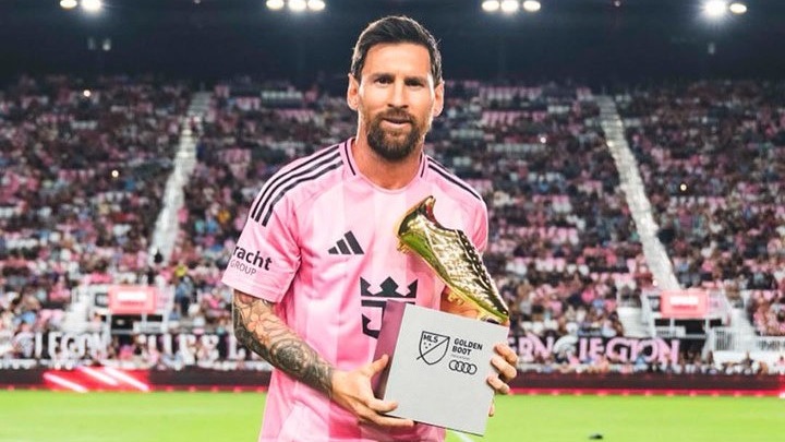 Leo Messi fue homenajeado y recibió la Bota de Oro antes del duelo entre Inter Miami y Nashville por los playoffs de la MLS.