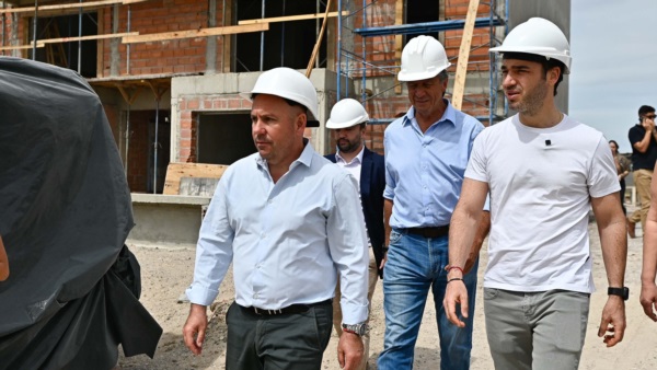 Sastre, Menna y Torres de recorrida.