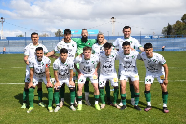 Los once de Villa Mitre. Foto: Mariano Di Giusto/Jornada Medios.