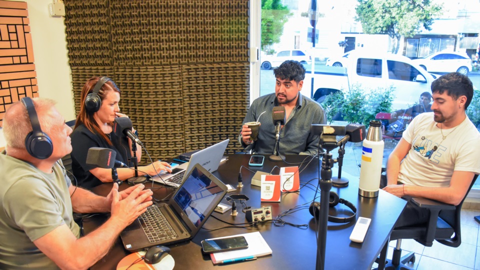 Yoel Hernández visitó Jornada Radio, para comentar detalles del Festival Mi Lugar. (Foto: Sergio Esparza).