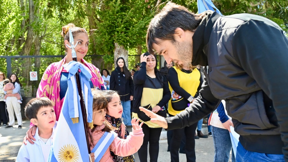 Establecimientos educativos de los diferentes niveles en la ceremonia.