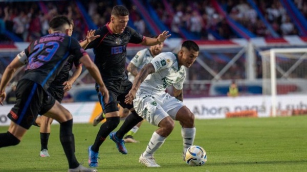 Con esta igualdad, San Lorenzo se ubica en el quinto puesto con 24 puntos en la zona B y sexto en la tabla anual.