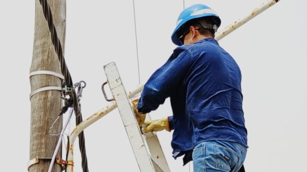 Personal de servicio eléctrico retomará las tareas de reparación. Imagen ilustrativa.