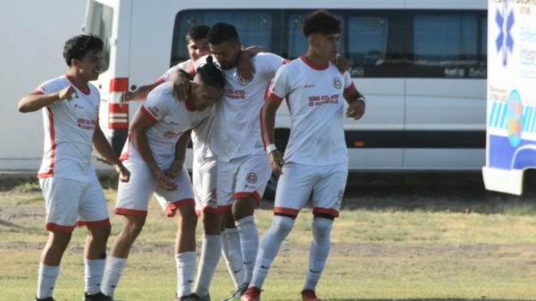 El festejo del gol de Silze. 