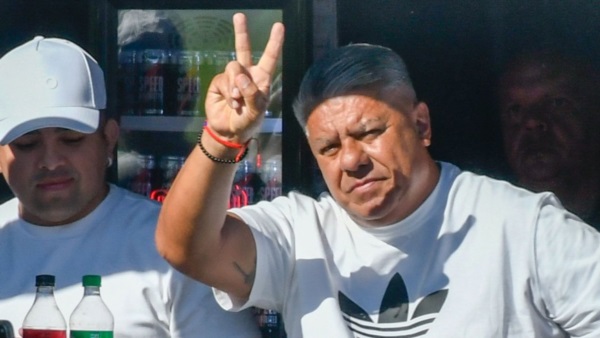 El Chiqui Tapia apareció en la cancha de Riestra para ver a Barracas Central.