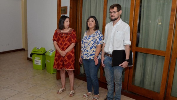 Legisladores de la oposición se retiraron del recinto.