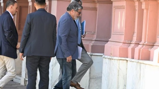 El líder de la UOCRA, Gerardo Martínez, en el ingreso de la Casa Rosada.