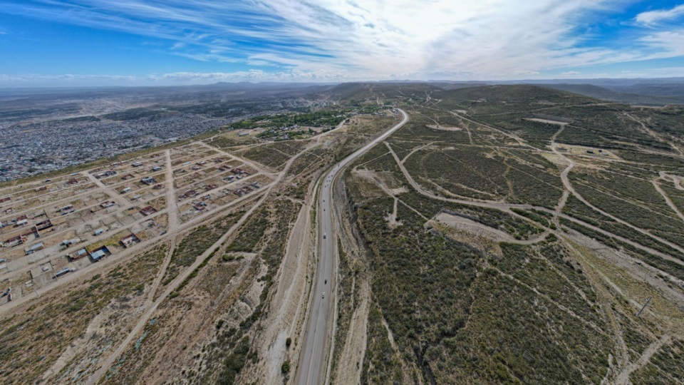 El plan incluye la iluminación del camino alternativo que conecta San Cayetano con Saavedra.