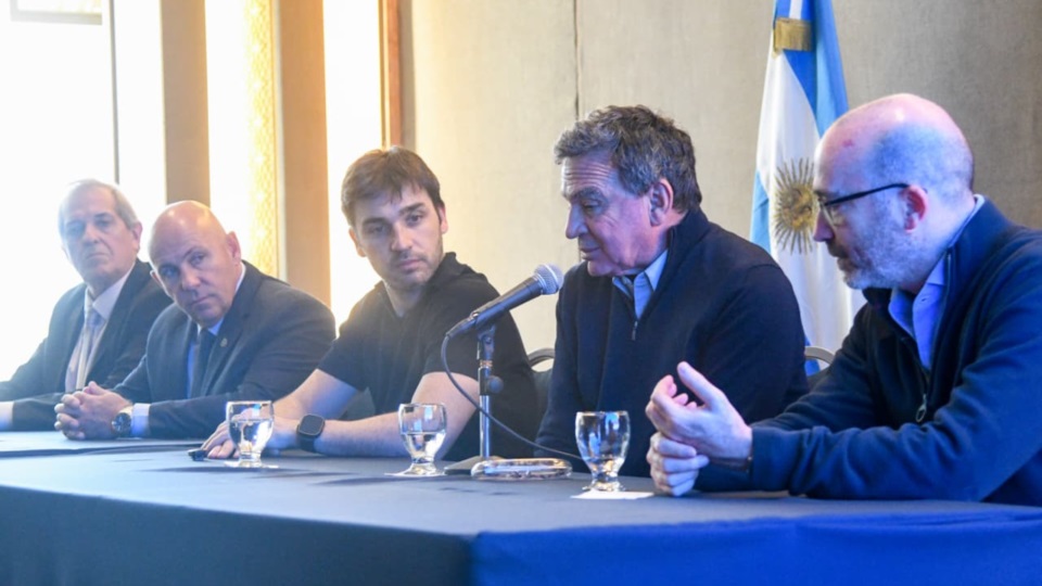 Puerto Madryn. La provincia y Aluar firmaron convenio para construir una escuela