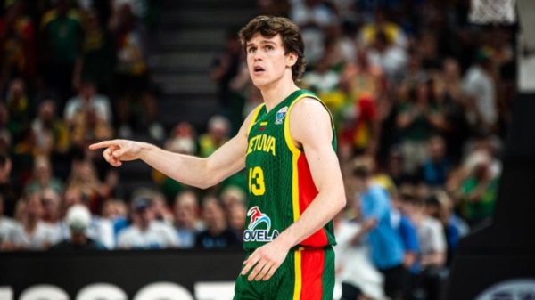 Ignas Sargiunas y una remontada para la historia: 9 puntos en 12 segundos y victoria para Lituania.
