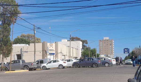 Tacheros enojados en el Concejo capitalino.