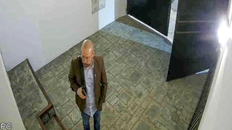 Spagnuolo captado por una de las cámaras de seguridad del edificio donde vive otro de los implicados.