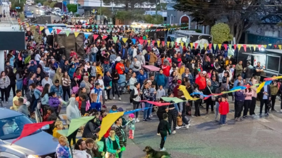 Imagen de la Segunda Edición de la Fiesta Regional de la Hamburguesa en Rawson.