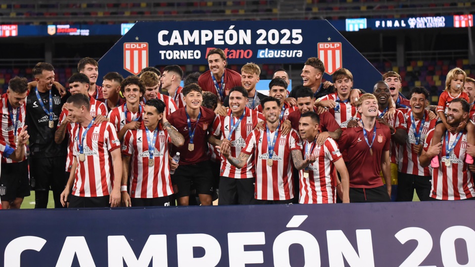 Estudiantes cosechó el decimoctavo título de su historia.