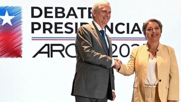 José Kast y Jeanette Jara, los candidatos chilenos.