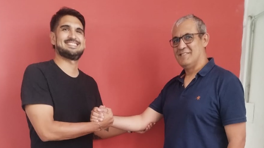 Gonzalo Quintar (izquierda) y César Detlefsen (derecha) en el traspaso de mandato.