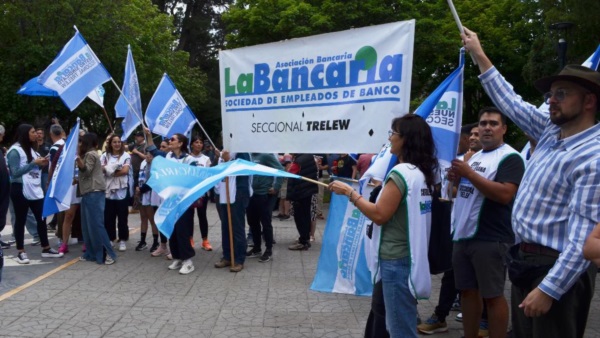 La plaza San Martín fue el lugar de la convocatoria.