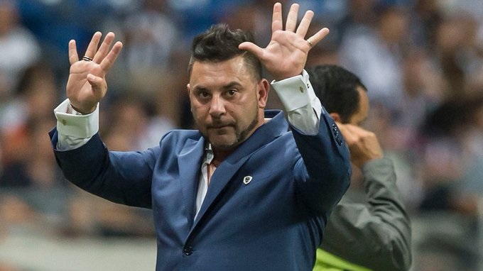 Mohamed se candidateó para dirigir a Boca: "Siempre seduce".