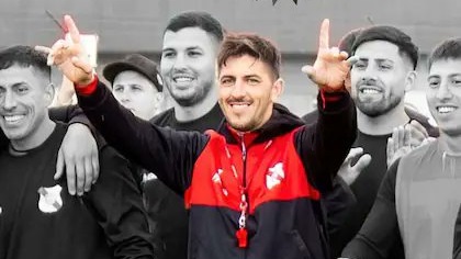 Luto en el fútbol por la muerte de Santiago “Pulga” Fredes, DT de Luján, a los 35 años.