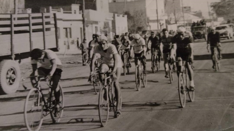 La vuelta del Valle, histórica prueba ciclística zonal.