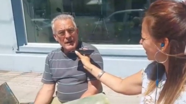 Instancias de la entrevista de Testino frente a Jornada Radio 