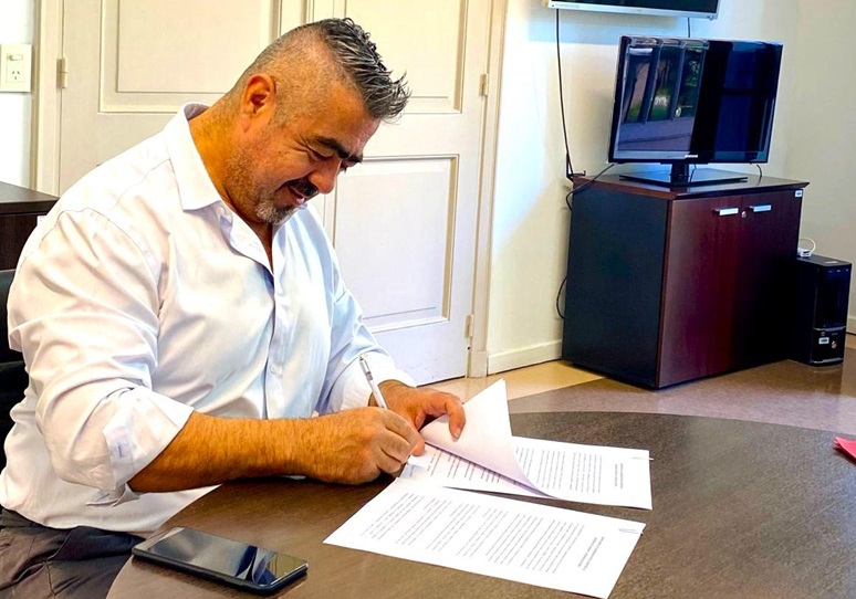 El ministro Iturrioz le contó todas las costillas al ex "Capitán América".