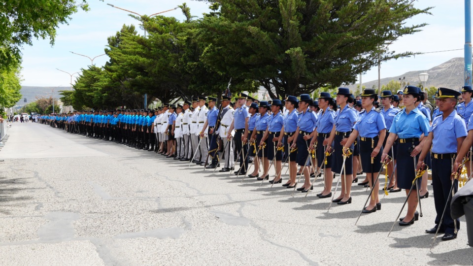 La formación 7 de diciembre en el acto de Comodoro Rivadavia.