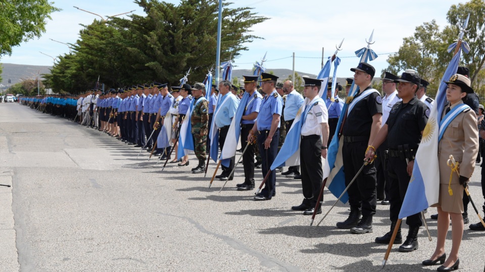 La ceremonia tuvo la presencia de FF.AA. y de Seguridad de la región.