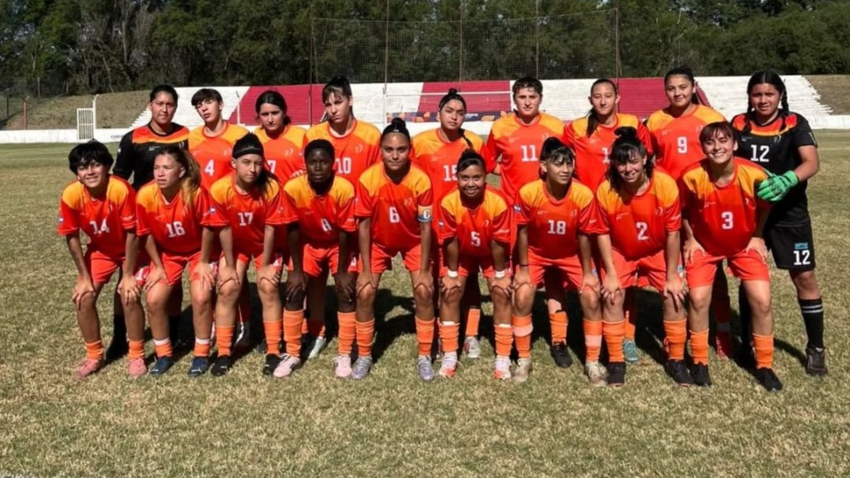 Las chicas del fútbol se metieron en semifinales y este miércoles enfrentarán a La Pampa.