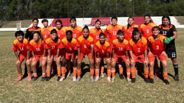 Las chicas del fútbol se metieron en semifinales y este miércoles enfrentarán a La Pampa.