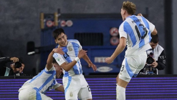 Con el tanto de Subiabre, Argentina sumó su tercer triunfo al hilo en el hexagonal.