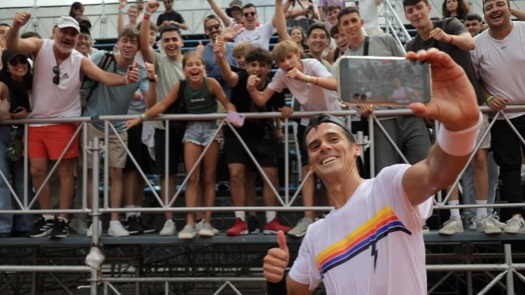 La "Mojarra" Coria entró como Lucky Looser (perdedor afortunado) y ya está en segunda ronda.
