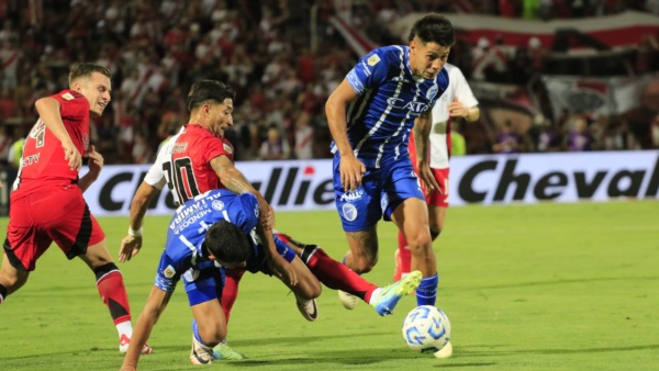 Con pocas chances de gol, el empate en blanco fue el lógico resultado.