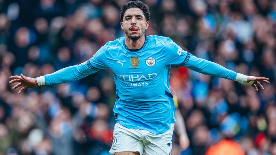 Omar Marmoush, el egipcio que anotó tres goles ante Newcastle.
