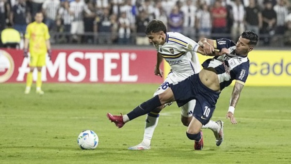 Boca no encontró el camino y perdió por la mínima ante Alianza Lima en Perú.