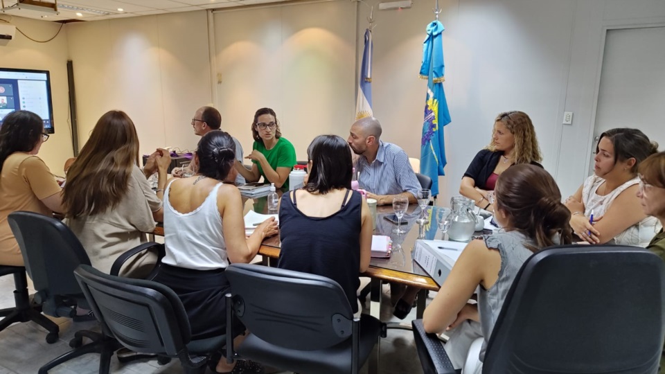 Los directores de los hospitales cabecera con Sebastián Restuccia. 