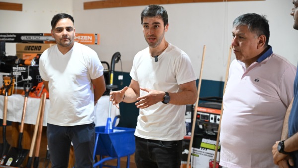 El gobernador junto al diputado nacional Jorge Ávila y el intendente José Contreras.