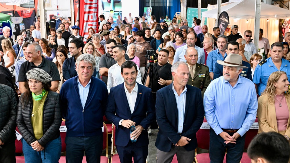 Juan José Anglesio, Nicolás Pino. Torres, Macharashvili en la Rural.
