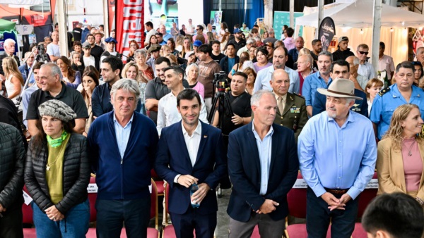 Juan José Anglesio, Nicolás Pino. Torres, Macharashvili en la Rural.