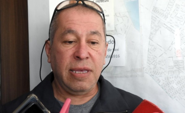 Edgar Sandanella, integrante de la Asociación de Taxis de Puerto Madryn, aseguró que tomarán medidas de fuerza si la situación denunciada no cambia.