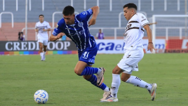 Godoy Cruz y Platense empatan 1-1 en un emocionante encuentro. 
