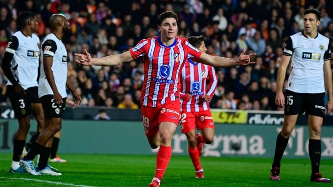 Julián Álvarez: "Tenemos que seguir pensando con humildad y trabajo". 