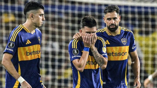 El desconsuelo de Velasco después de fallar el quinto penal.